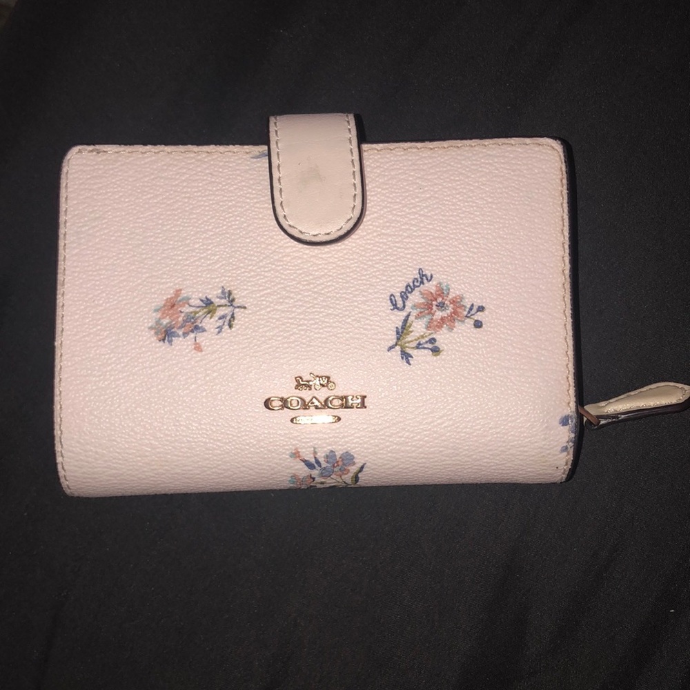 Coach wallet authentic